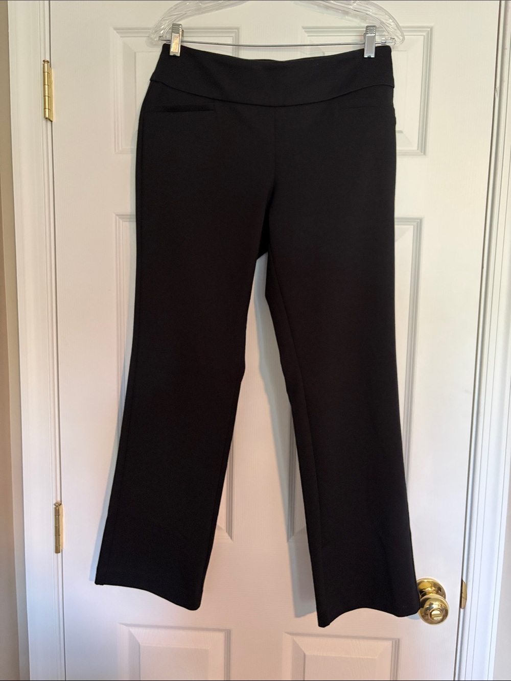 Straight Leg Pull-On Pants in Black
